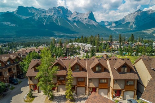 25-300 Eagle Terrace Road, Canmore, AB - Outdoor With Facade
