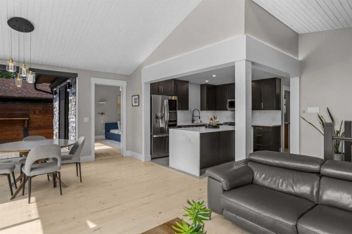 610 Larch Place, Canmore, AB - Indoor