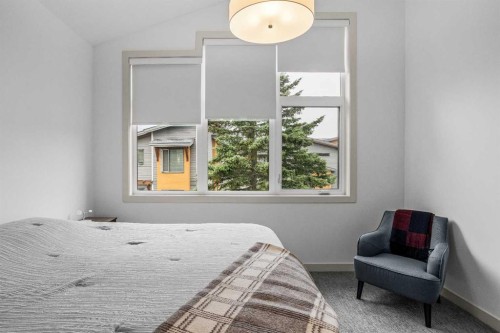 401 Stewart Creek Close, Canmore, AB - Indoor Photo Showing Bedroom