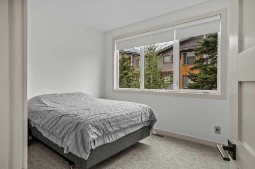 401 Stewart Creek Close, Canmore, AB - Indoor Photo Showing Bedroom