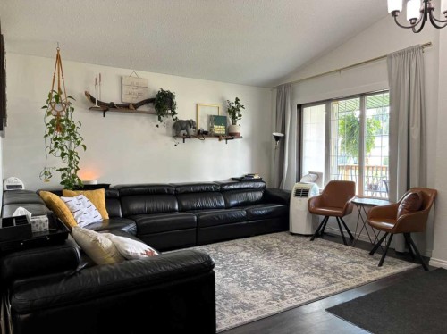 26 Olson Crescent, Whitecourt, AB - Indoor Photo Showing Living Room