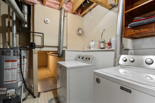 4726 44  Street, Mayerthorpe, AB - Indoor Photo Showing Laundry Room