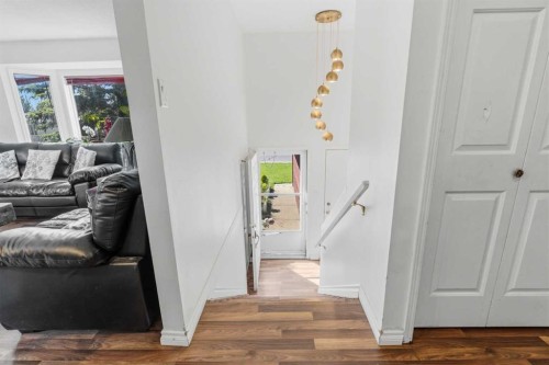 22 Hillside Avenue, Swan Hills, AB - Indoor Photo Showing Other Room