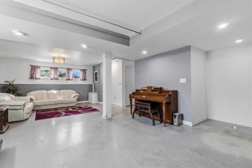 22 Hillside Avenue, Swan Hills, AB - Indoor