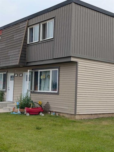 17-608 Main Street NW Slave Lake, AB T0G 2A1
