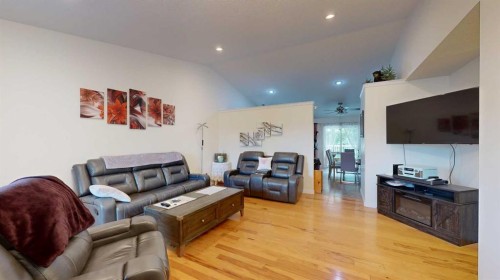 47 Rodeo Way, Whitecourt, AB - Indoor Photo Showing Living Room