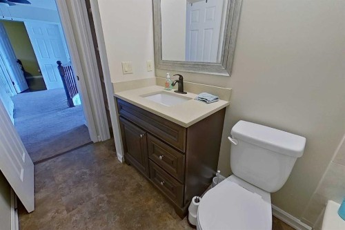 4609 Champagne Drive, Athabasca, AB - Indoor Photo Showing Bathroom