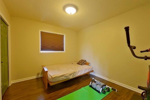4609 Champagne Drive, Athabasca, AB - Indoor Photo Showing Bedroom