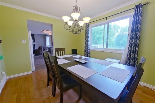4609 Champagne Drive, Athabasca, AB - Indoor Photo Showing Dining Room