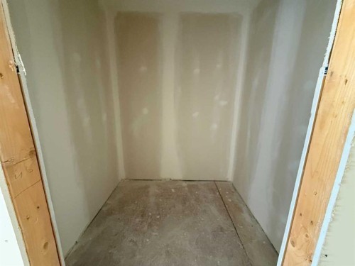 905 7 Avenue, Fox Creek, AB - Indoor Photo Showing Other Room