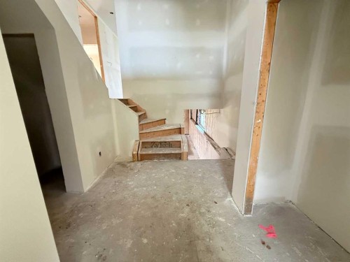 905 7 Avenue, Fox Creek, AB - Indoor Photo Showing Other Room