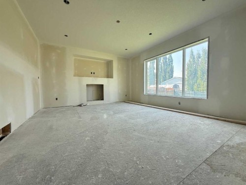 905 7 Avenue, Fox Creek, AB - Indoor With Fireplace