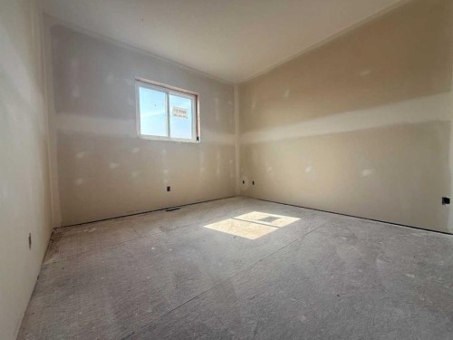 905 7 Avenue, Fox Creek, AB - Indoor