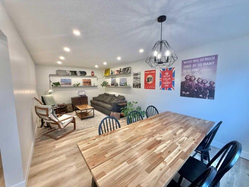 45-101 Mill Street, Hinton, AB - Indoor Photo Showing Dining Room