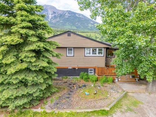 1306 1St Avenue, Canmore, AB - Outdoor