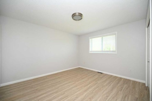 3007 47 Avenue, Athabasca, AB - Indoor Photo Showing Other Room