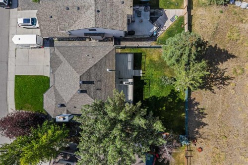522 Grotto Road, Canmore, AB - Outdoor
