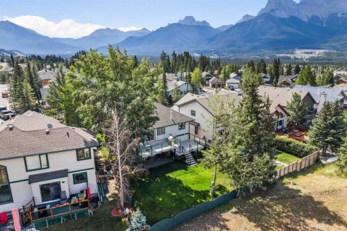 522 Grotto Road, Canmore, AB - Outdoor With View