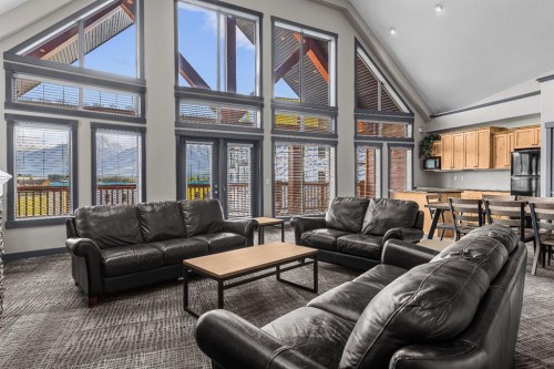 120-300 Palliser Lane, Canmore, AB - Indoor Photo Showing Living Room