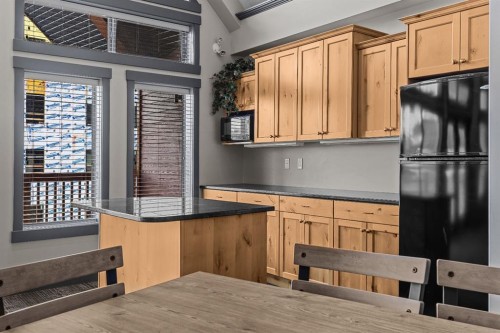 120-300 Palliser Lane, Canmore, AB - Indoor