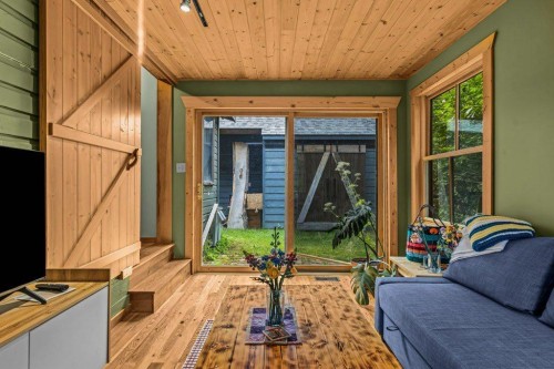 A And B-132 Rundle Crescent, Canmore, AB - Indoor