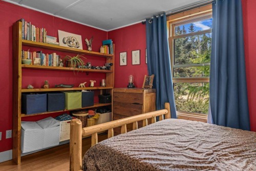 A And B-132 Rundle Crescent, Canmore, AB - Indoor Photo Showing Bedroom