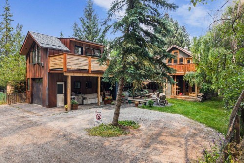 A And B-132 Rundle Crescent, Canmore, AB - Outdoor