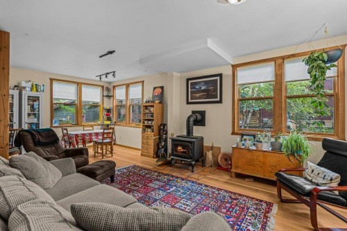A And B-132 Rundle Crescent, Canmore, AB - Indoor Photo Showing Living Room