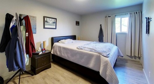 5127 6 Avenue, Edson, AB - Indoor Photo Showing Bedroom