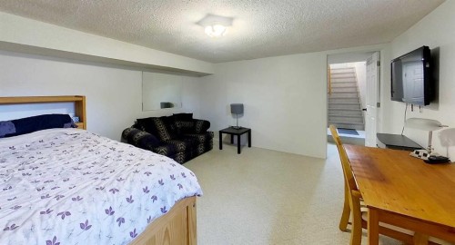 5127 6 Avenue, Edson, AB - Indoor Photo Showing Bedroom
