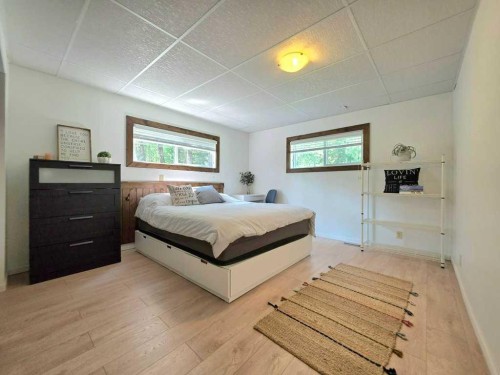 14 Marten Drive, Marten Beach, AB - Indoor Photo Showing Bedroom