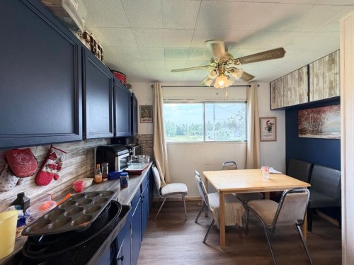 424 68 Street, Edson, AB - Indoor Photo Showing Dining Room