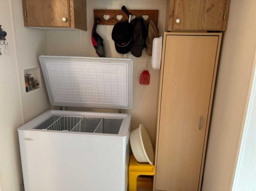 10A-185073 Township Road 654, Rural Athabasca County, AB - Indoor Photo Showing Laundry Room
