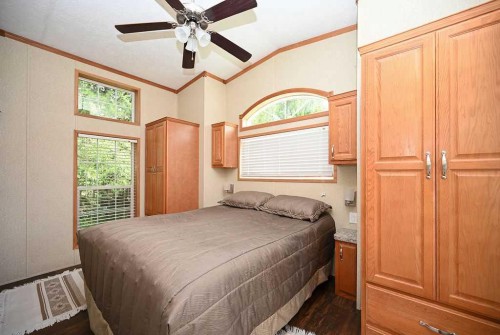 167 Shank Drive, Island Lake South, AB - Indoor Photo Showing Bedroom