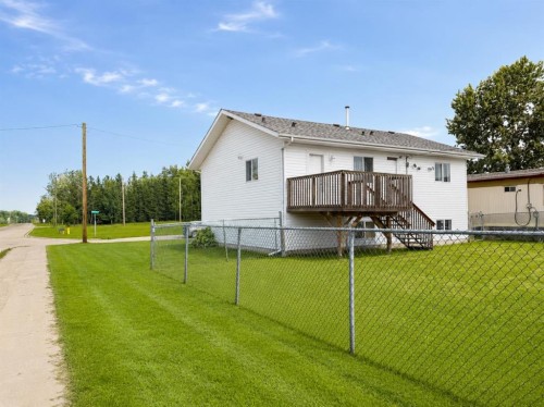 130 1 Street, Blue Ridge, AB - Outdoor
