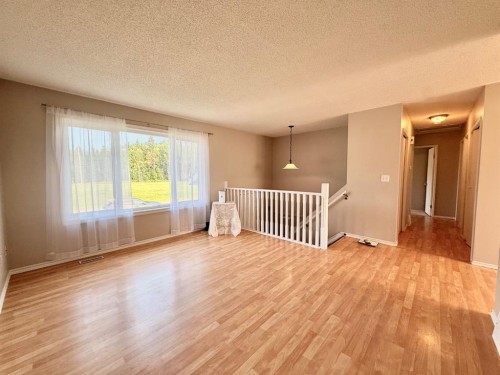 130 1 Street, Blue Ridge, AB - Indoor