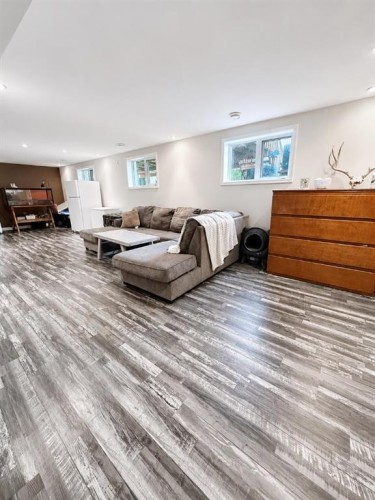 66 Cedar Heights, Whitecourt, AB - Indoor
