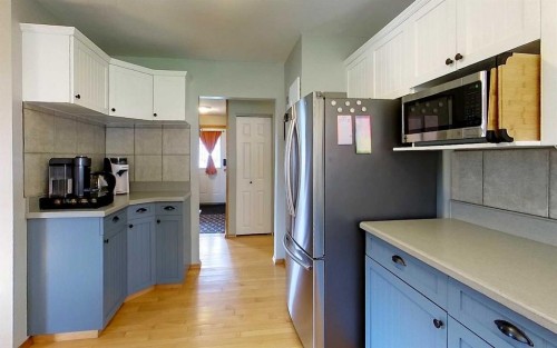 4209 6 Avenue, Edson, AB - Indoor Photo Showing Kitchen