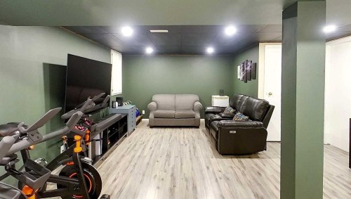 4209 6 Avenue, Edson, AB - Indoor