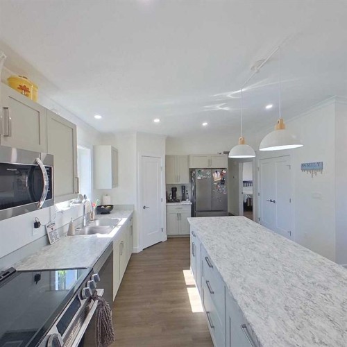 28-590059 Range Road 110, Rural Woodlands County, AB - Indoor Photo Showing Kitchen