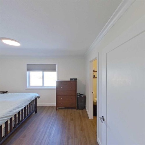 28-590059 Range Road 110, Rural Woodlands County, AB - Indoor Photo Showing Bedroom