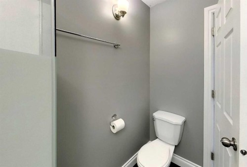 5735 Westhaven Drive, Edson, AB - Indoor Photo Showing Bathroom