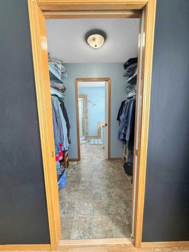 42-113033 Township Road 592, Rural Woodlands County, AB - Indoor With Storage