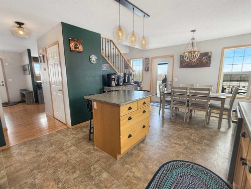 42-113033 Township Road 592, Rural Woodlands County, AB - Indoor Photo Showing Dining Room
