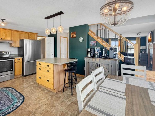 42-113033 Township Road 592, Rural Woodlands County, AB - Indoor Photo Showing Kitchen