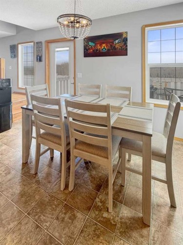 42-113033 Township Road 592, Rural Woodlands County, AB - Indoor Photo Showing Dining Room