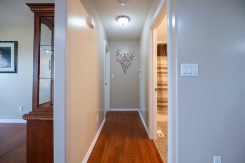 4630-Pine Avenue, Boyle, AB - Indoor Photo Showing Other Room