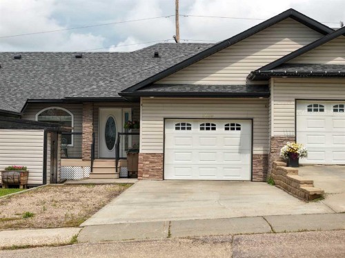 4630-Pine Avenue, Boyle, AB - Outdoor