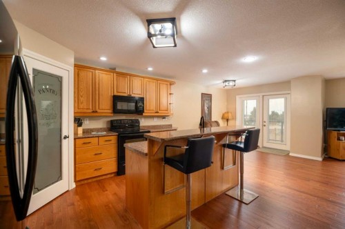 4630-Pine Avenue, Boyle, AB - Indoor Photo Showing Kitchen
