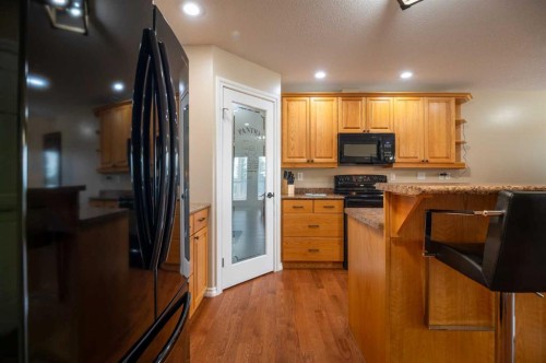 4630-Pine Avenue, Boyle, AB - Indoor Photo Showing Kitchen
